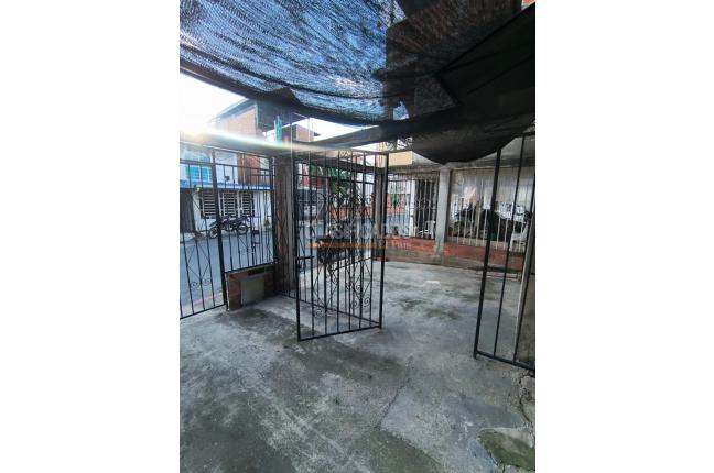 Casas, Alquiler en Poblado Campestre