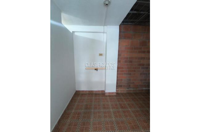 Casas, Alquiler, Poblado Campestre - $900.000