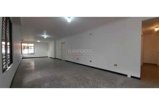 Locales y Bodegas, Alquiler, Pampalinda - $2.400.000