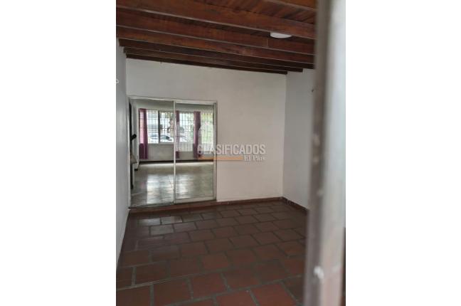 Casas, Venta, Urbanización La Merced - $550.000.000