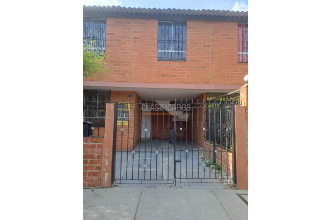 Casas, Alquiler en Valle del Lili