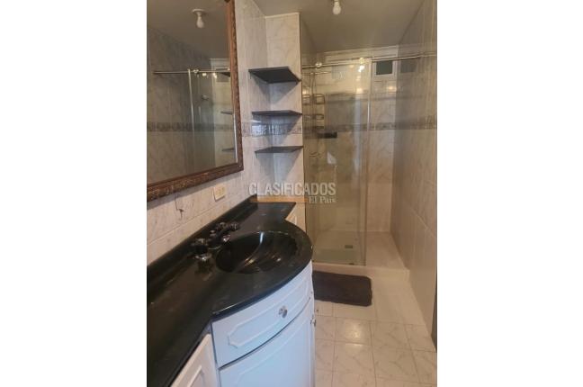 Apartaestudios, Alquiler, Granada - $2.300.000