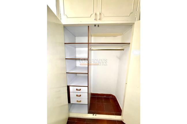 Apartamentos, Alquiler, Primero de Mayo - $1.600.000
