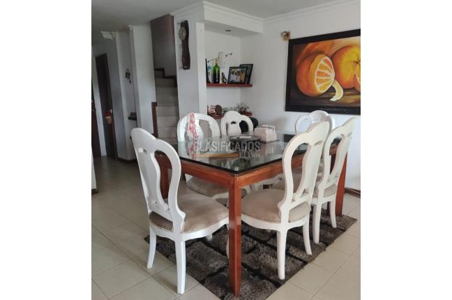 Casas, Venta en Ciudad Jardín