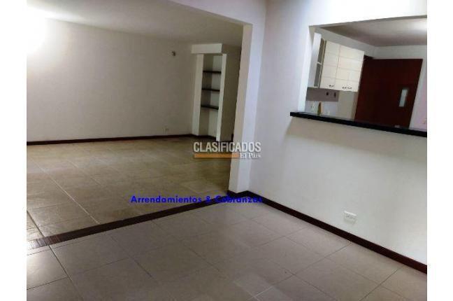Casas, Venta en Ciudad Jardín
