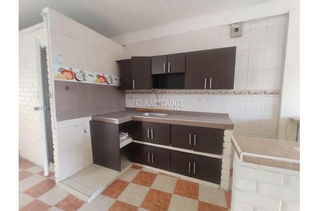 Casas, Alquiler, Eduardo Santos - $2.700.000