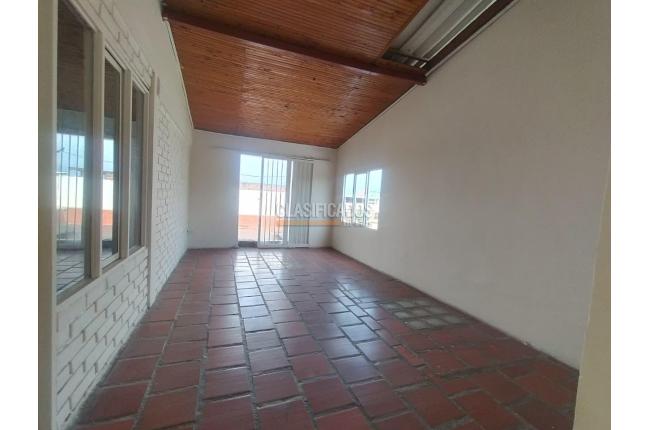 Casas, Alquiler, Eduardo Santos - $2.700.000