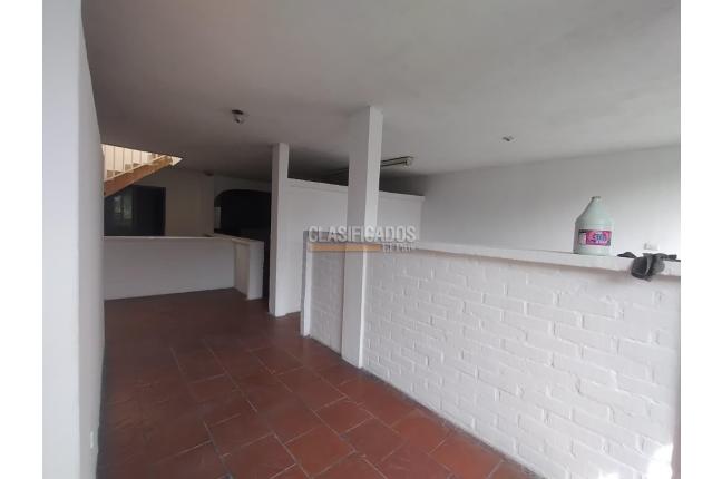 Casas, Alquiler, Eduardo Santos - $2.700.000