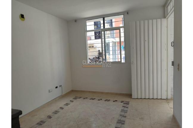 Casas, Alquiler, Ciudad Córdoba - $800.000