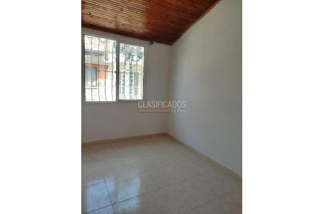 Casas, Alquiler, Ciudad Córdoba - $800.000