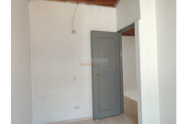 Casas, Alquiler, Ciudad Córdoba - $800.000