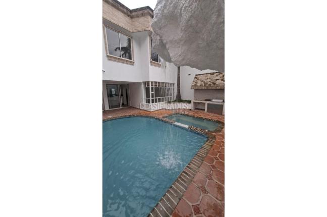 Casas, Venta, Cristales - $2.500.000.000