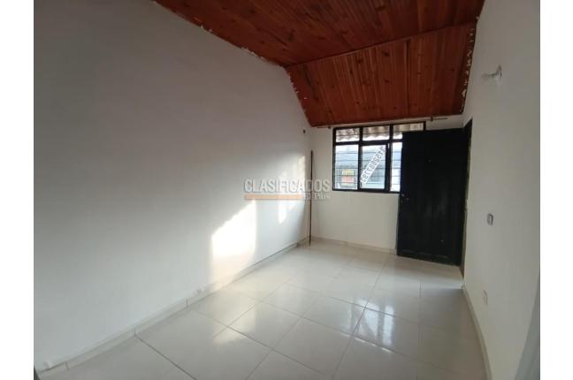 Casas, Alquiler, Ciudad Córdoba - $750.000