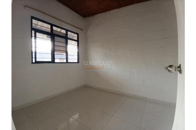 Casas, Alquiler, Ciudad Córdoba - $750.000