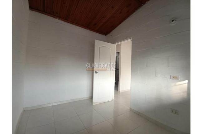 Casas, Alquiler, Ciudad Córdoba - $750.000
