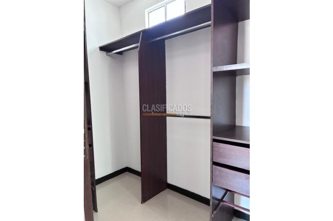 Apartamentos, Alquiler, La Hacienda - $2.300.000
