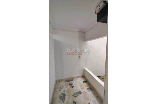 Apartamentos, Alquiler, Primero de Mayo - $2.000.000