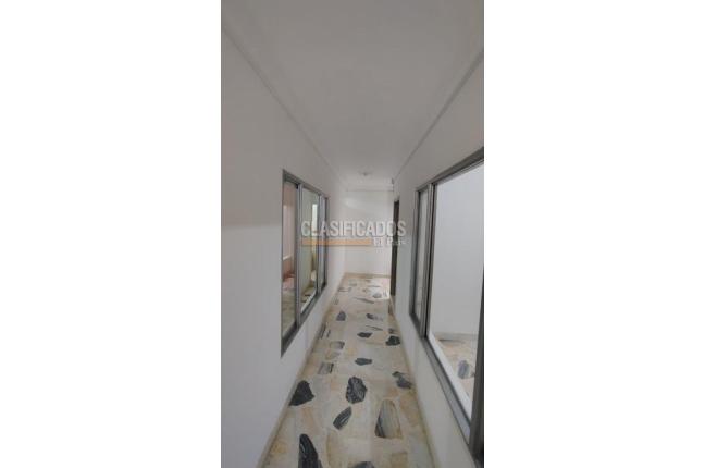 Apartamentos, Alquiler, Primero de Mayo - $2.000.000