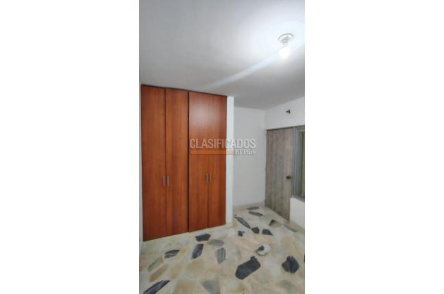 Apartamentos, Alquiler, Primero de Mayo - $2.000.000