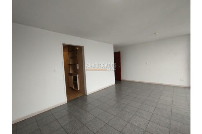 Apartamentos, Alquiler, Los Cámbulos - $2.500.000