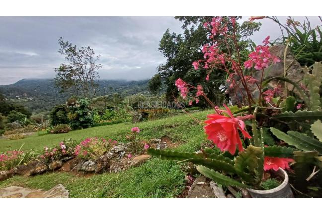 Casas, Venta en Yumbo
