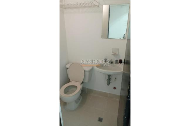 Oficinas y Consultorios, Alquiler en Centenario