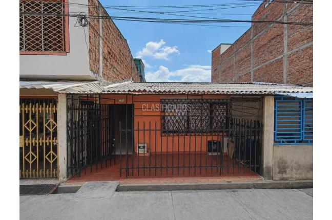 Casas, Venta en Ciudad Córdoba