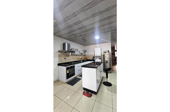 Casas, Venta en La Base