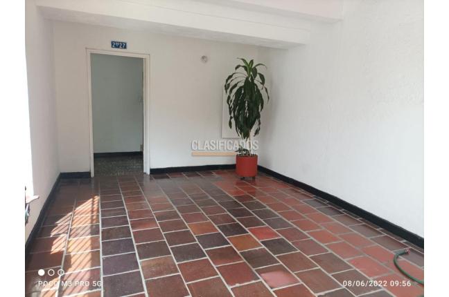 Casas, Alquiler en Urbanización La Merced