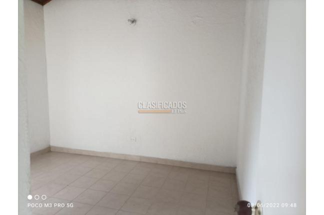 Casas, Alquiler, Urbanización La Merced - $2.500.000