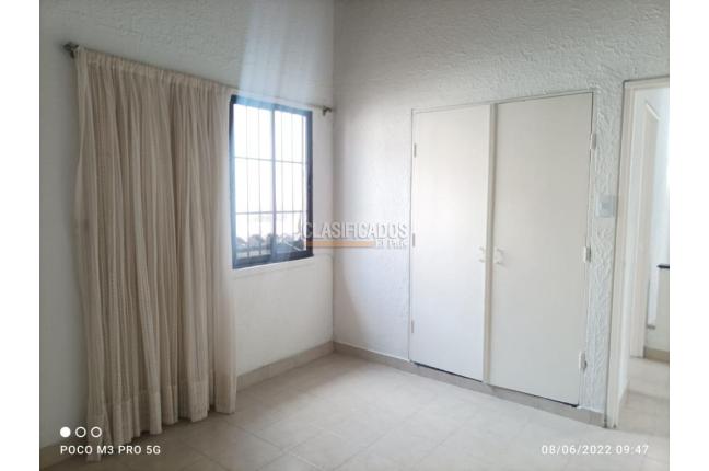 Casas, Alquiler, Urbanización La Merced - $2.500.000