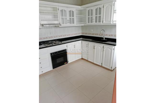Casas, Venta, El Cedro - $370.000.000