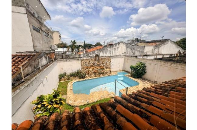 Casas, Venta en Ciudad Jardín