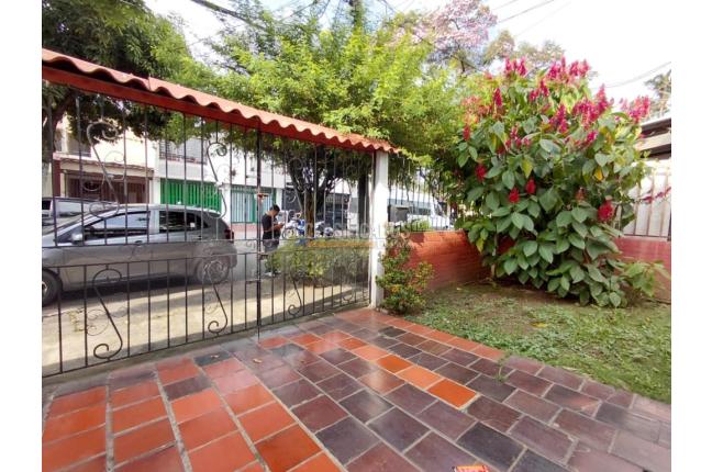 Casas, Alquiler en Urbanización La Merced