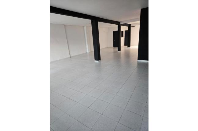 Locales y Bodegas, Alquiler, Nueva Granada - $5.900.000