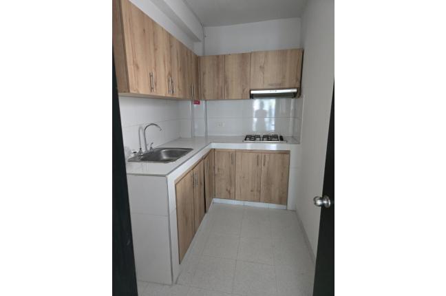 Locales y Bodegas, Alquiler, Nueva Granada - $5.900.000