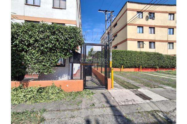 Apartamentos, Alquiler, Colseguros - $1.100.000