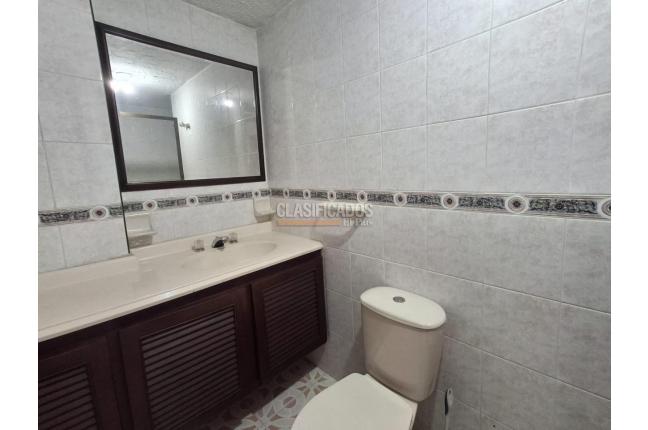 Apartamentos, Alquiler, Colseguros - $1.100.000