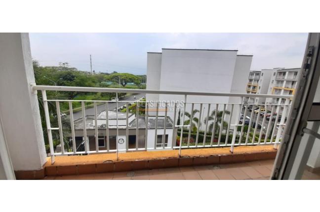 Apartamentos, Alquiler, Ciudad Pacifica - $1.300.000