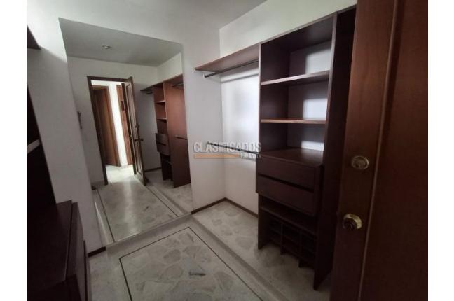 Apartamentos, Alquiler, Cristales - $3.850.000
