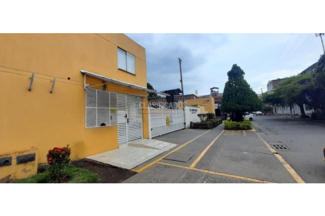 Apartamentos, Alquiler en Nápoles