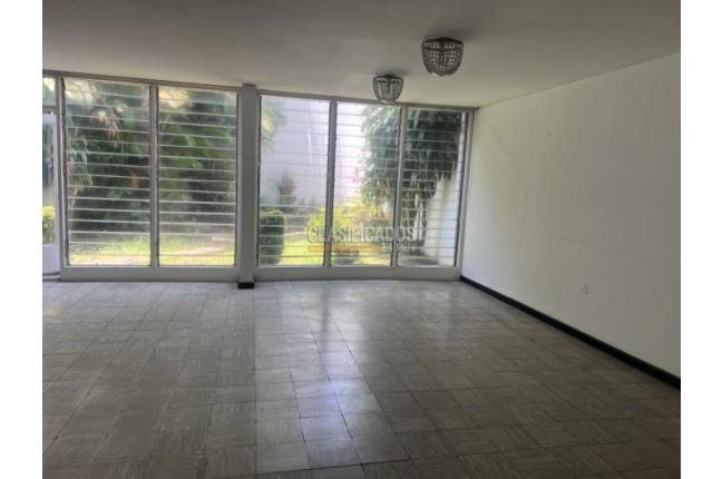 Casas, Venta en Santa Mónica Norte