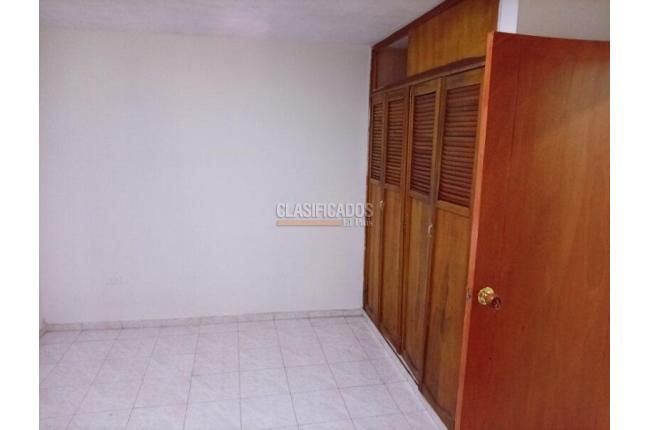 Casas, Alquiler en Departamental