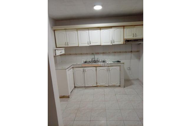 Casas, Alquiler, Departamental - $1.400.000