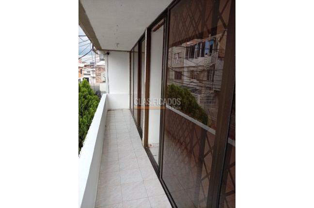Casas, Alquiler, Departamental - $1.400.000