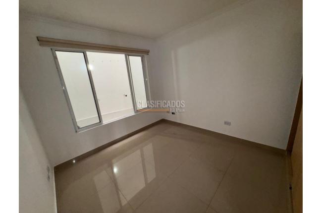 Casas, Alquiler, Ciudad 2.000 - $2.800.000