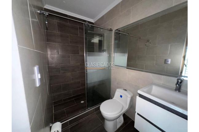 Casas, Alquiler, Ciudad 2.000 - $2.800.000