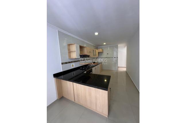 Casas, Alquiler en Ciudad 2.000