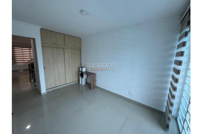 Casas, Alquiler, Ciudad 2.000 - $2.800.000