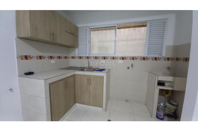 Apartamentos, Alquiler, El Jardín - $780.000